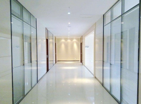 重慶玻璃（lí）加工企業